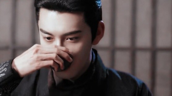 "Trước tiên, chúng ta hãy nói về cung Dương Tâm, sau đó chúng ta sẽ ngâm mình trong thác nước" [Trần