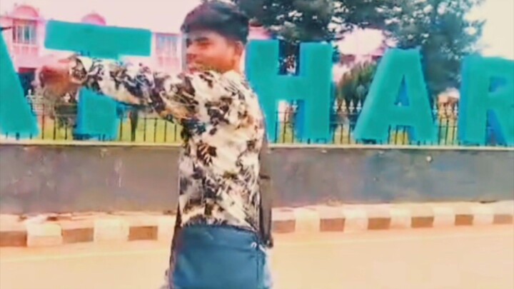 गांव का देख कर गवार मत समाज ना ll #bilibili #shortvideo