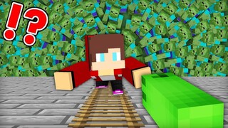 JJ and Mikey in Zombie APOCALYPSE in Minecraft - Maizen Nico Cash Smirky Cloudy