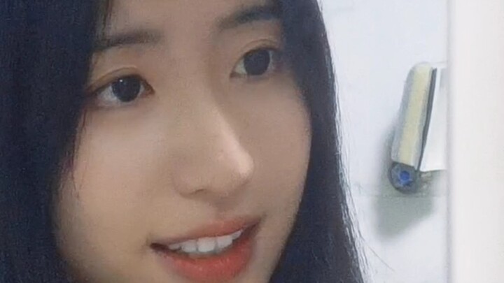 نحن مثل هذين العازبين...