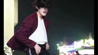 UpDance nơi công cộng vào đêm khuya "Sàn nhảy đẫm máu" của Michael Jackson bùng nổ