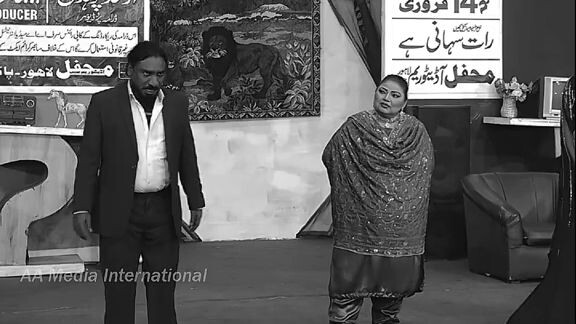 Funny stage drama seen 😂