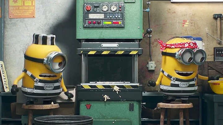 Hóa ra máy ép thủy lực còn có thể chơi kiểu này, Minion đúng là vô sở bất năng!