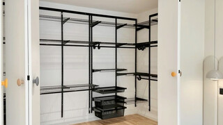 卧室安装传统衣柜还是金属衣柜❓看完你就了解了_