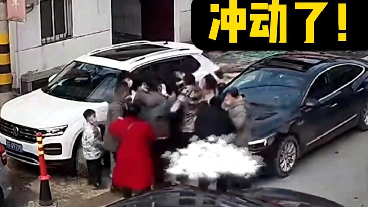 Gara-gara membunyikan klakson, dua keluarga jadi berkelahi! Kalau menghadapi kondisi lalu lintas sep