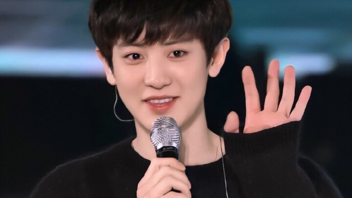 Born Just a Minute Apart, But Brothers with Totally Different Personalities