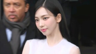 【柳智敏】亮相Prada米兰时装周秀场！柳姐杀疯了！