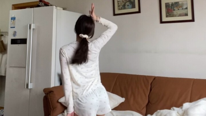 Hãy phá giải thủ đoạn gây án của chú mèo nhỏ