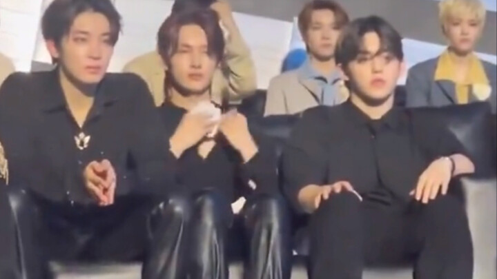 【โย่วฮุย】ถูกสามีกับพี่ชายคั่นกลาง ทั้งซ้ายขวาเป็นผู้ชายเหงื่อโทรมไปหมดแล้ว