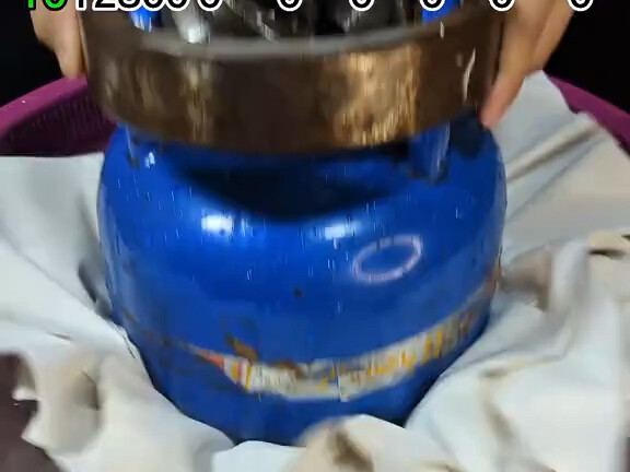 "Guess How Many Tissues It Takes to Float"