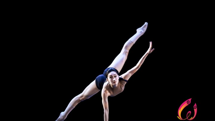 Biểu diễn kết hợp kỹ thuật múa hiện đại nhóm nữ trẻ Cúp Taoli lần thứ 13: Ma Yiguo Học viện múa Bắc 