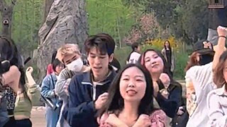 Youth With You Renmin University audition site?! Actually, it was a random dance activity put on We 