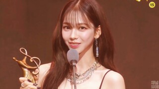 aespa首尔歌谣大赏获奖！冬柚双人领奖！