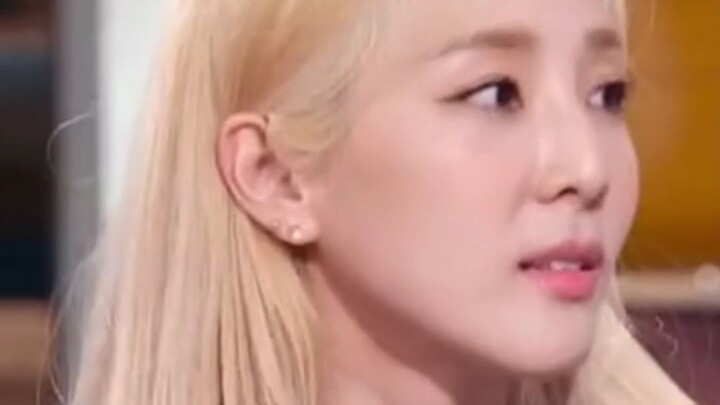 Hilarious! Ji Yong, you really are the epitome of a cheap, chatty person!