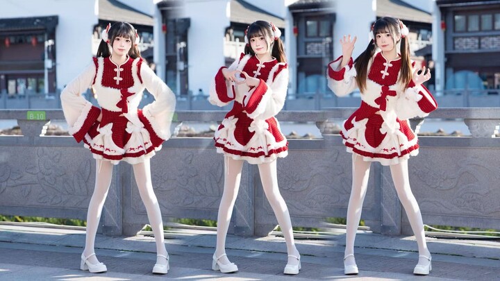 Cute white-stockinged little Fortune God~ The spring-themed red envelope has arrived ՞˶> ᵕ <˶՞❤️