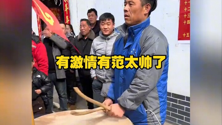 The clothes are sealing up Big Brother’s stick-fighting speed—just one flick of his hair and you kno