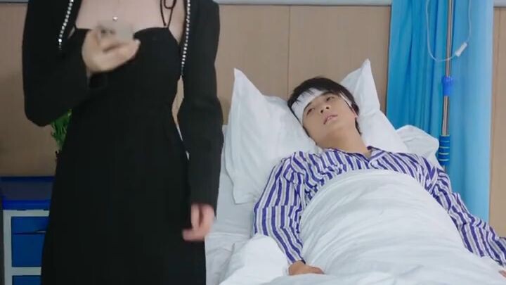 (ซับENG) ลืมตาขึ้นมาก็พบว่าตัวเองทะลุมิติกลายเป็น “ตัวแทนพระรองผู้เป็นแค่สุนัขรับใช้” แต่กลับมาพร้อม