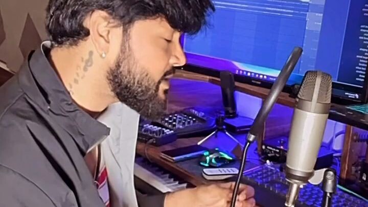 Jaan nikal leta ye song or iski feelings @vishalmishraofficial #singeratulsharma 👌🏻👌🏻🥰