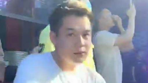 Long Chun Official _ DÂN CHƠI ĐI VÀO BAR GẶP MƯA RƠI