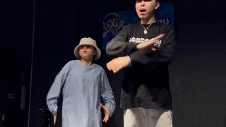 Guru ini benar-benar pemberani! Terlalu kering!