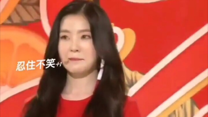 【Irene Bùi Châu Huyên】Tại sao máy quay cứ quay tôi mãi, tại sao nhạc vẫn chưa bật lên vậy?