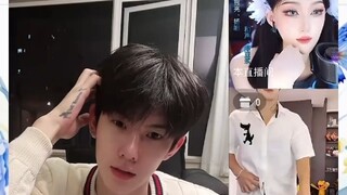 查房浙江帅哥男大太干净了私藏一间玩具房，光露玉足了知道咱喜欢撒🥰