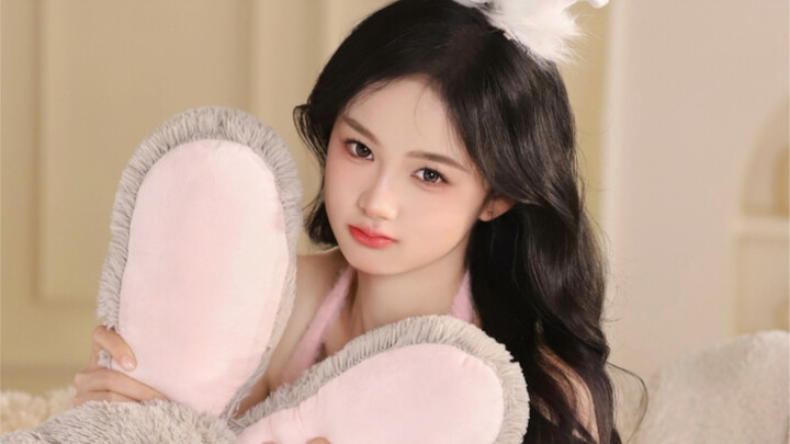 امدحوني جميعًا، وإلا سأبكي أمامكم!