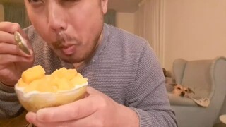 ASMR Eating Sounds - Mango Sago Pudding 🥭🍮