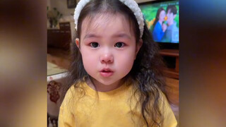 闺女：我妈妈吃人了！一盆一盆的吃……估计明天幼儿园得炸锅了！