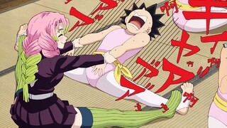 Love Pillar's flexibility training is to use brute force to pry open her legs, so Tan Tan's legs can