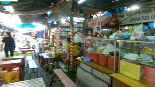 Khám phá Chợ Đông Ba _ _Trùm cuối_ các món ăn ngon của Huế! 7
