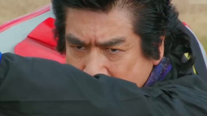 Para aktor efek khusus yang citra pribadinya telah dibalik