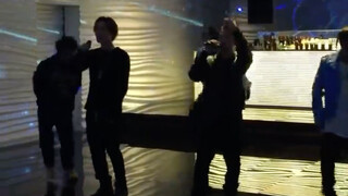 三呆妹早年驯服卡拉ok影像（又名社畜加班）