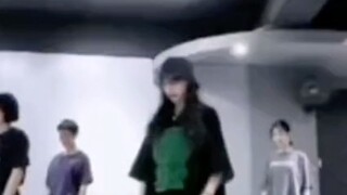 The last set of the veil dance challenge is really too enchanting