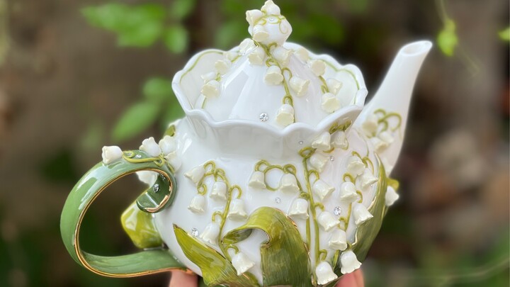 Lần này mình làm một bộ ấm Linh Lan, đẹp tuyệt vời luôn!! Vừa háo hức vừa xúc động～ lại còn cảm thấy