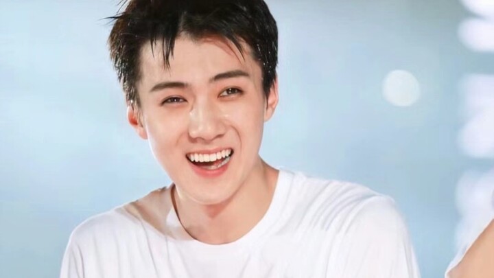 “Ayah tak menyayang, ibu tak mencintai” Sehun benar-benar menggemaskan