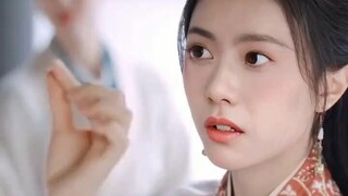 องค์หญิงใหญ่หวังอี้ป๋อ รับบท หลี่หรง  เซียวจ้าน รับบท เผยเหวินเซวียน