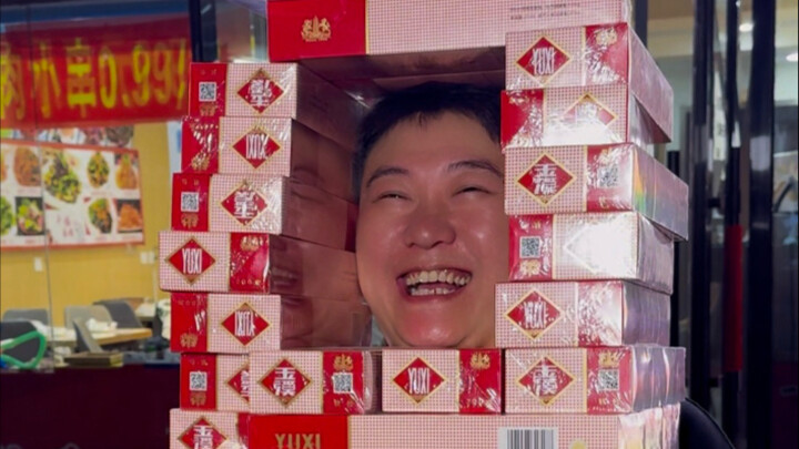 ورشة الإبداع: ما إن يقع الشيء بين يديك حتى يصبح حارقًا.. لذا هاتوا إياه كهدية!