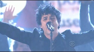 Green Day - 21 Guns (feat. The Cast Of American Idiot) [2010 GRAMMY]