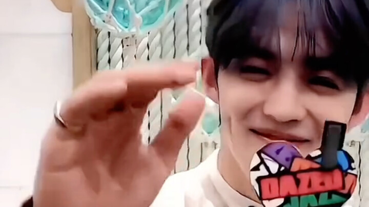 Seungcheol passionately performed the line "carrying Sun Jae on his back"