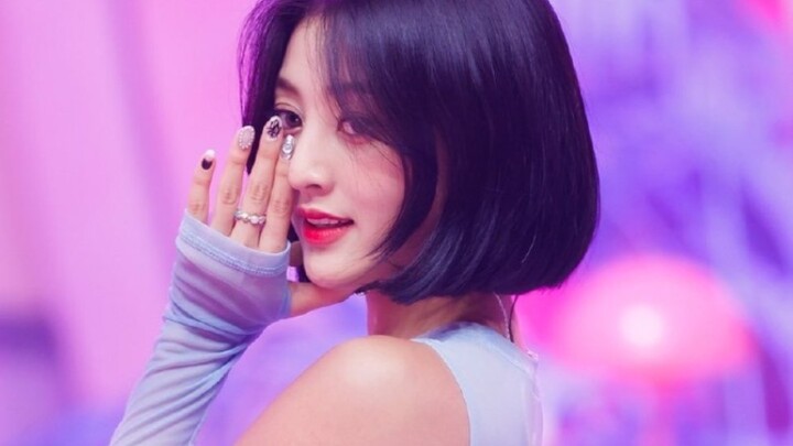 Idols whose trainee periods lasted 10 years or even longer must truly love the stage to have stuck w