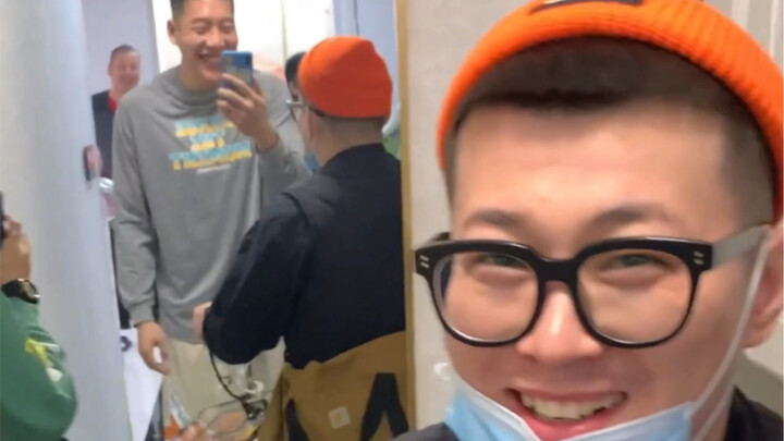 An elderly Malay person came to our home to celebrate the New Year.