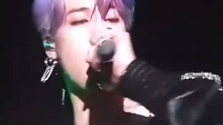 Park Jimin feeling himself on stage