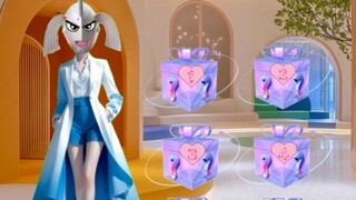 放寒假了，小奥特曼们拆盲盒领取作业
