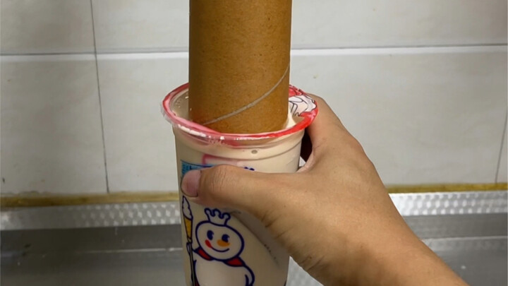 Dùng tạm vậy! #Trà sữa