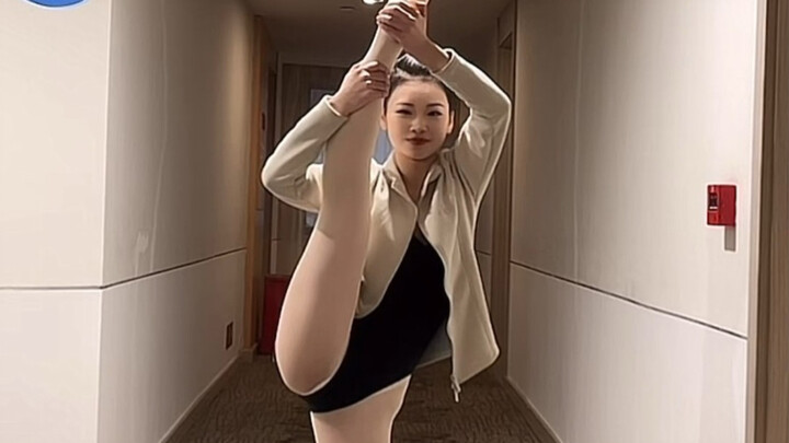 Daily Practice of Dance Art Exam Candidates 894