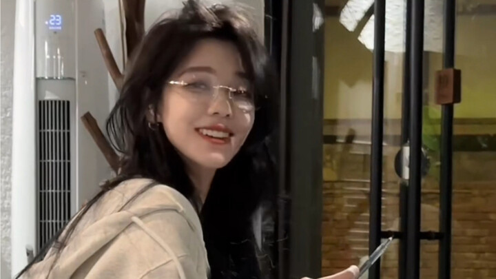 Tôi là giáo viên mèo!