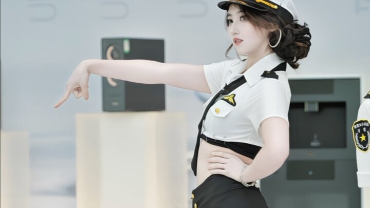 من يجرؤ على ركوب هذا السيد التاكسي؟