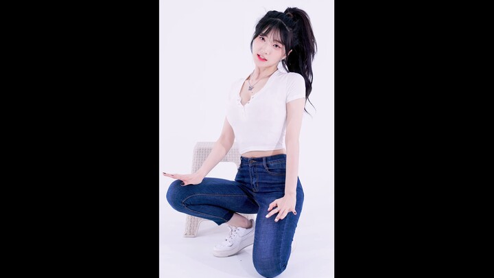 [竖屏] 4k 60p (Brave Girls) - Rollin'    舞者： Clock SeoYoung 徐英Sally by DaftTaengk