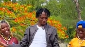 【HIPHOP】Kombo kecil yang lembut setiap hari · Saat saya menggunakan "Above the Moon" sebagai pengaja